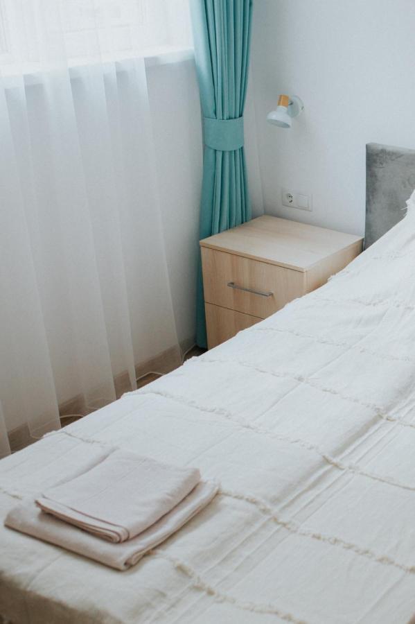 Regim Hotelier Lotusul Verde Oradea Eksteriør bilde